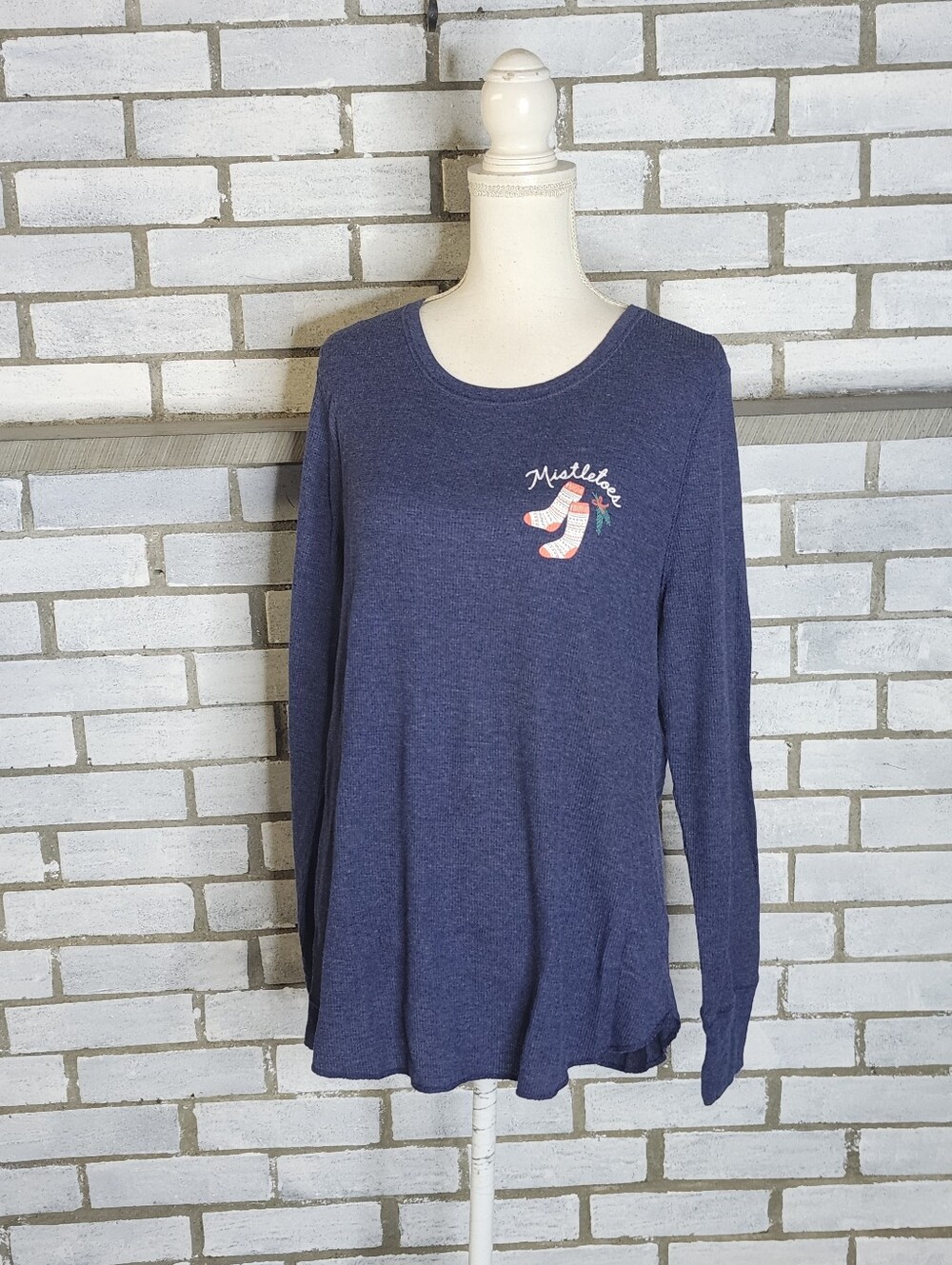• Old Navy Women's Long Sleeve Waffle Knit Thermal XXL Blue Mistletoes Holiday